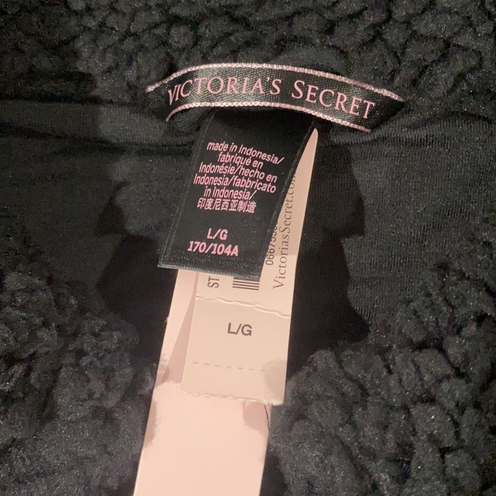 VICTORIA'S SECRET Plush Fleece Front-Zip Jacket - Picture 8 of 8